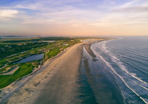Is charleston, sc close to water?